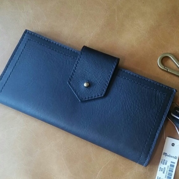 NWT Madewell • Post Wallet - Picture 5 of 8